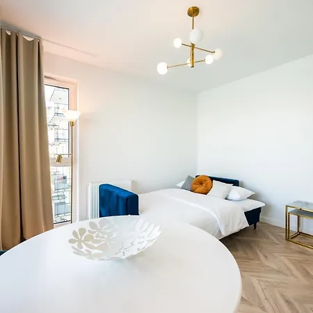 Apartament East Side Of 103 By Bookinghost