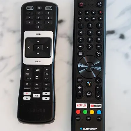 Daire East Side Of 103 By Bookinghost *