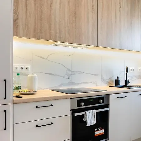 East Side Of 103 By Bookinghost Daire *